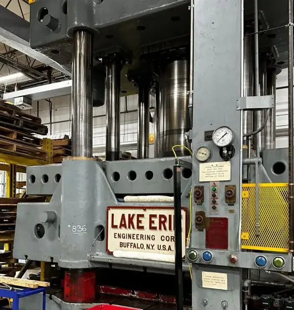 hydraulic 700 ton lake erie press